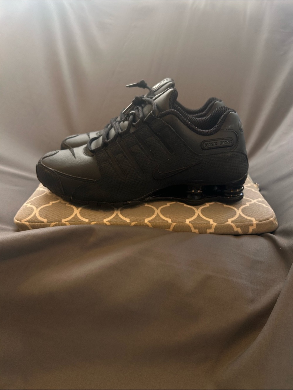 Nike Shox NZ “Triple Black” (GREAT CONDITION) - Picture 8 of 12